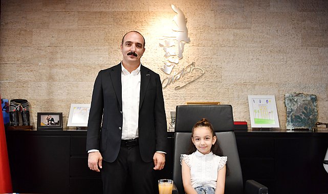 Başkan Kotan, minik Zeynep'in gönlünü aldı