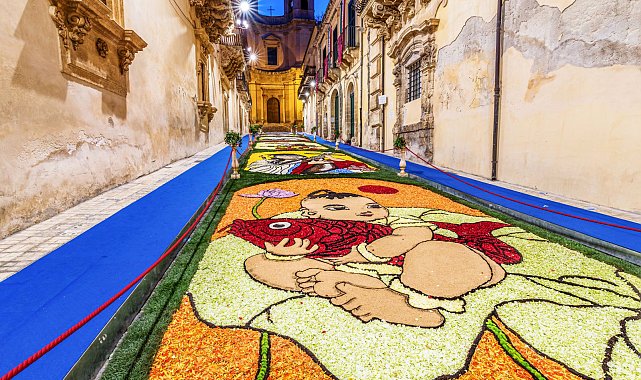 Çiçeğin Rio Karnavalı