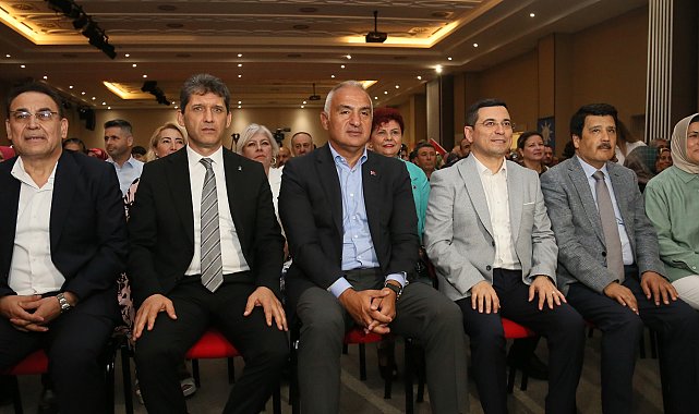 Ak Partililerden Böcek'e hizmet eleştirisi