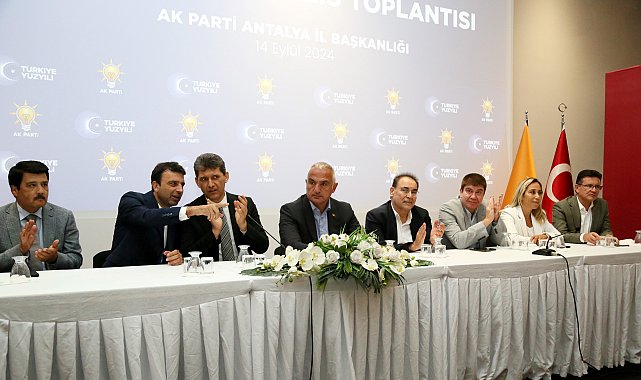 Bakan Ersoy: Şikayet etmek yerine çözüm üretmeyi görev biliyoruz