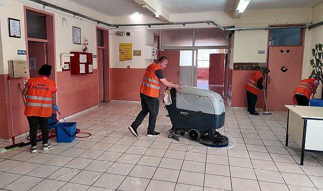 Serik Belediyesi'nden okullarda temizlik