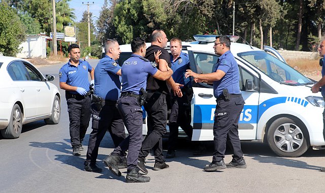 Telefonunu çaldığını iddia ettiği 2 kişiyi bacaklarından vurdu