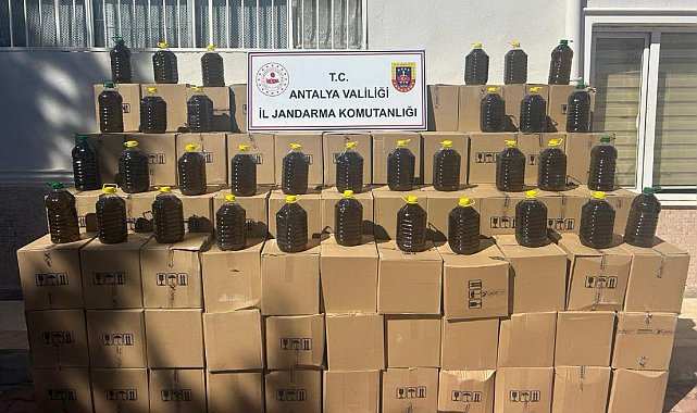 Antalya'da 8 bin litre sahte zeytinyağı ele geçirildi