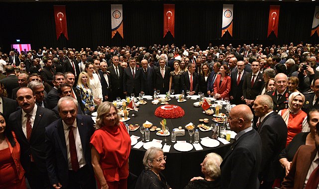 Antalya'da Cumhuriyet coşkusu