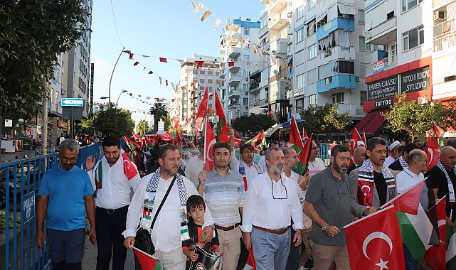 Antalya'da Filistin'e destek yürüyüşü
