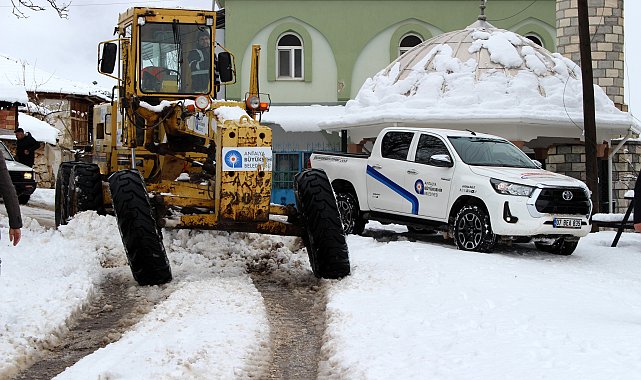 Elmalı ve Alanya'da yollar açılıyor