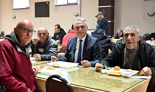 Muratpaşa'da dayanışma sofrası büyüyor