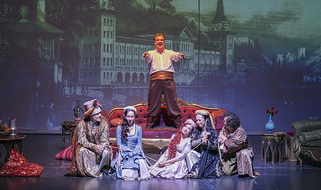 Tarihe iz bırakan Türkler sahnede