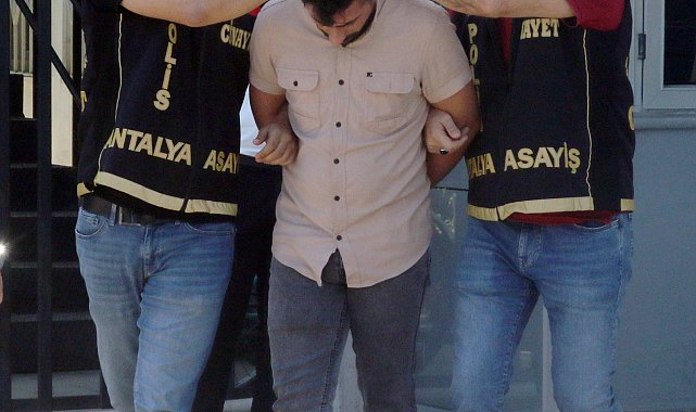 Kamyonetle çarptığı 2 kişiden 1'ini öldüren, diğerini yaralayan sanığa müebbet