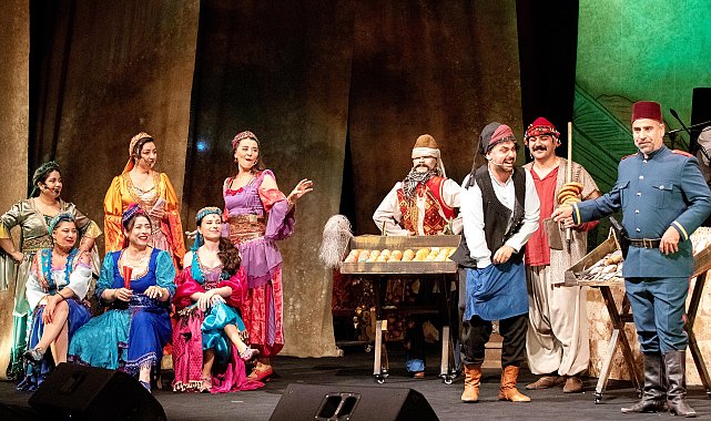 Antalya'da tiyatro aşkı
