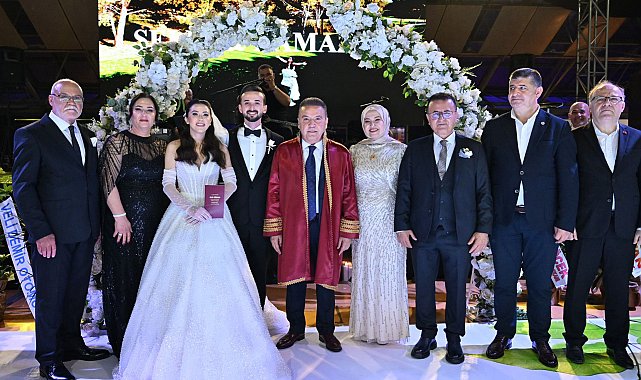 İş, siyaset ve spor dünyasını buluşturan düğün