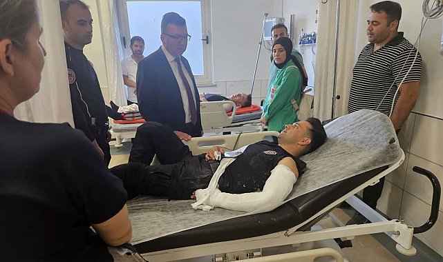 Yunus ekibi kaza yaptı, 2 polis yaralandı