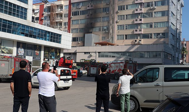 İş merkezindeki klima yangını korkuttu