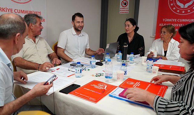 Yaşlı bireylerin sorunları ve çözüm önerileri görüşüldü