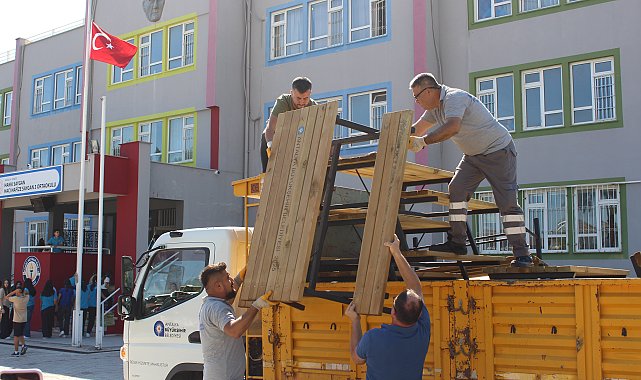 Büyükşehir'den bank ve piknik masası desteği