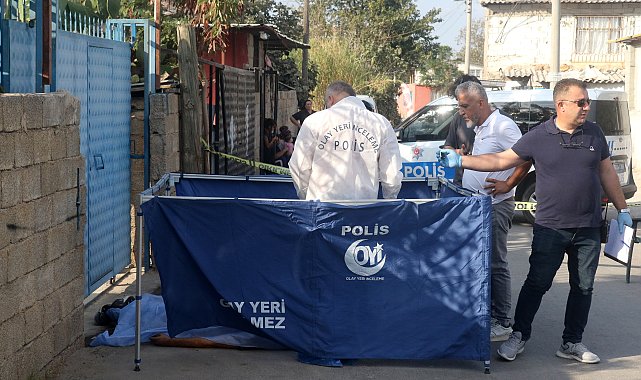 Sokakta erkek cesedi bulundu