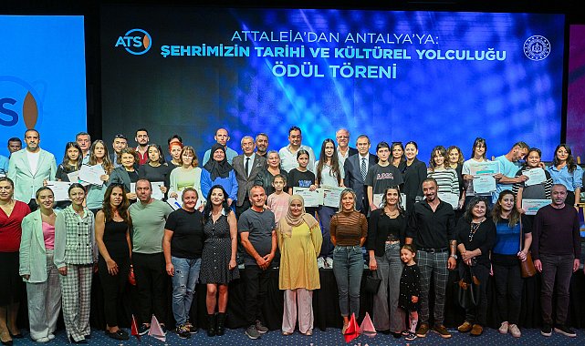 'Cumhuriyetin geleceği gençlerimizle güvende'