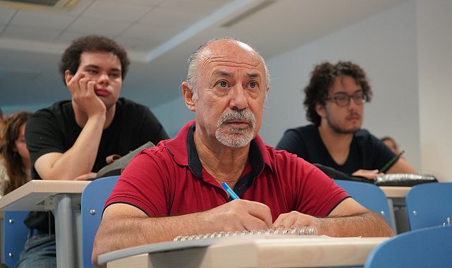 63 yaşında yeniden üniversite öğrencisi