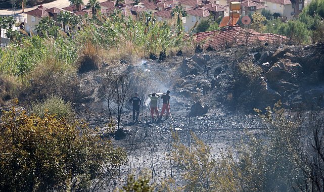 Alanya'da yangın villalara sıçramadan söndürüldü
