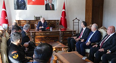 Cumhuriyet'in 102. yıl dönümü Manavgat'ta resmi törenle kutlandı