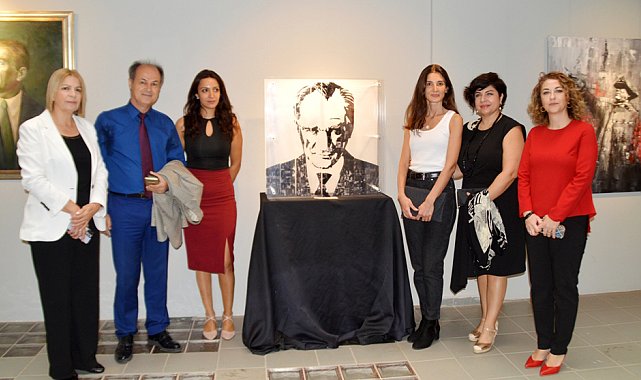 Cumhuriyetin renkleri sergisi