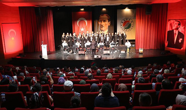 Kepez'den 102'nci yıla özel Cumhuriyet konseri