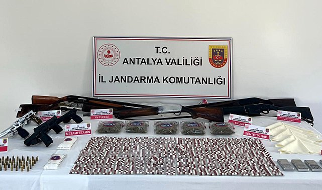 Narkotik operasyonunda 7 şüpheli tutuklandı; uyuşturucular soda şişesinden çıktı