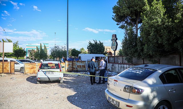 Otoparkta karşılaştığı husumetlisini bacağından vurdu