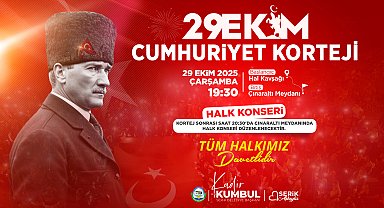 Serik'te Cumhuriyet korteji ve halk konseri