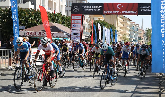 Türkiye Kupası Puanlı Yol Yarışları'nın son etabı Alanya'da yapıldı