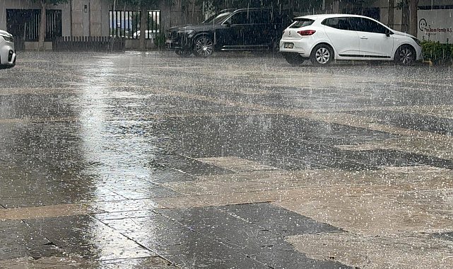 Antalya'da dolu yağışı