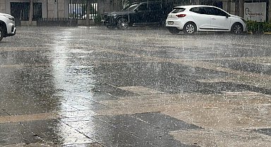 Antalya'da dolu yağışı