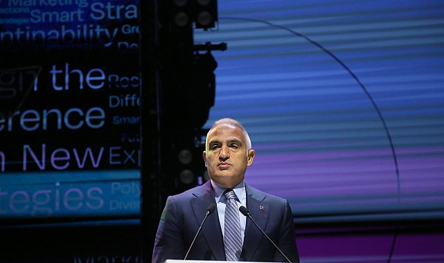 Bakan Ersoy'dan turizmde nisan-mayıs uyarısı