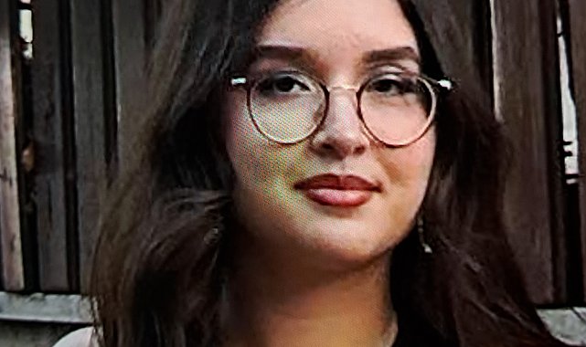 Mezuniyet fotoğrafı çekiminden eve dönen iki lise öğrencisine otomobil çarptı; Şükran Ela öldü, arkadaşı yaralandı