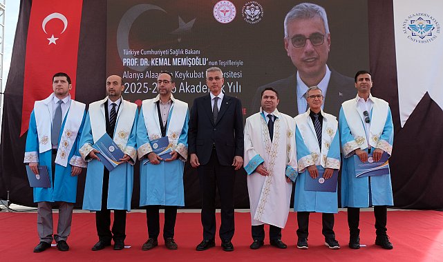 Sağlık Bakanı Memişoğlu: Türkiye hala bir sığınak, bir umut kapısıyız