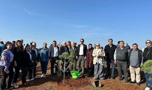 Serik'te fidanlar toprakla buluştu