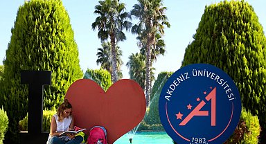Akdeniz Üniversitesi 18 alanda Türkiye'nin ilk 20'si arasında