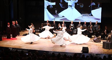 Antalya Büyükşehir Belediyesi vuslatın 752'nci yıldönümünde Mevlana'yı andı