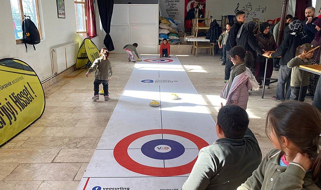 Curling etkinliği düzenlendi