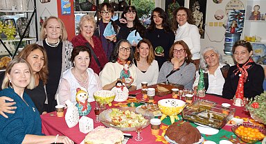 Sanat atölyesinde yeni yıl kutlaması