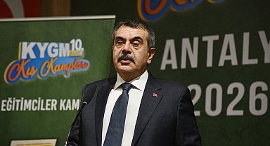 Bakan Tekin: Türkiye'de kimse kimsenin kılık kıyafetiyle uğraşmıyor