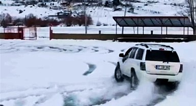 Cami avlusunda drift yapan sürücüye 58 bin TL ceza