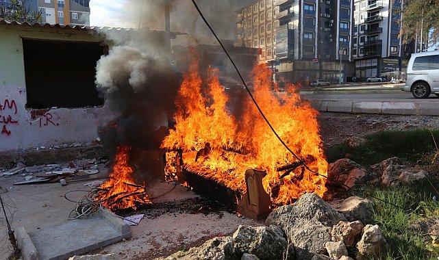 Kepez'de çevreyi kirleten hurdacıya cezai işlem