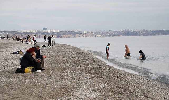 Ocak ayında Antalya'da bahar havası