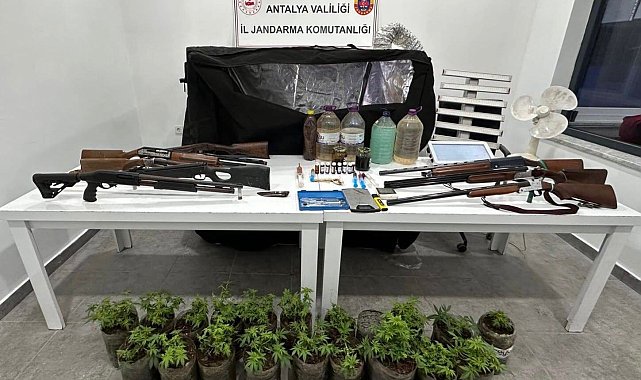 17 litre sıvı metamfetamin ele geçirildi