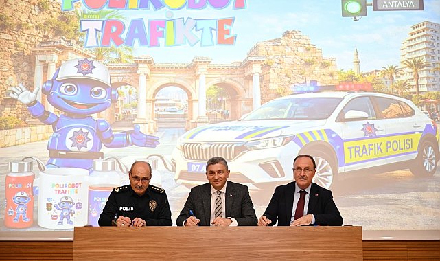 'Polirobot' ile çocuklara trafik bilinci kazandırılıyor