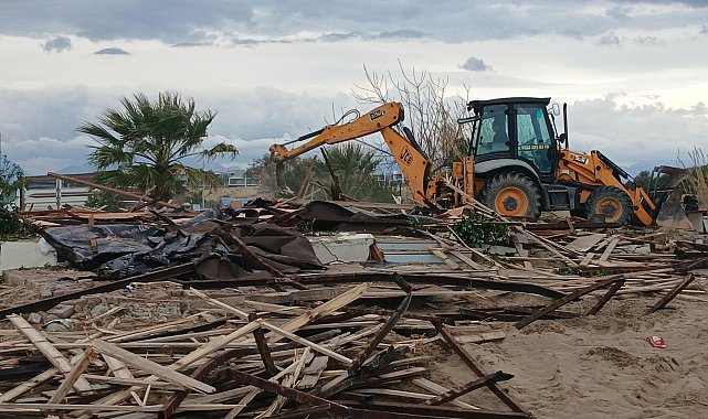 Doğu Plajı'ndaki işletmelerin tahliyesine başlandı