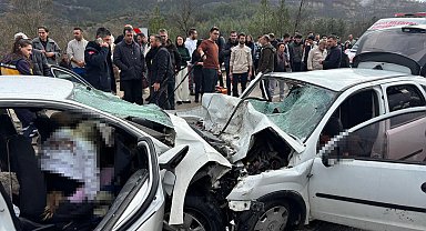 Kayak merkezine giderken, kazada hayatlarını kaybetmişler