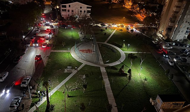 Parkta gürültü yapan, çevredekileri tehdit eden gruplar mahalleliyi bezdirdi