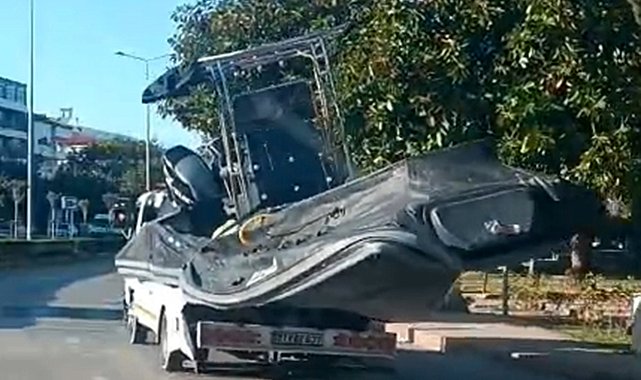 14 kaçak göçmenin öldüğü bot kıyıya çıkarılıp yediemin deposuna konuldu